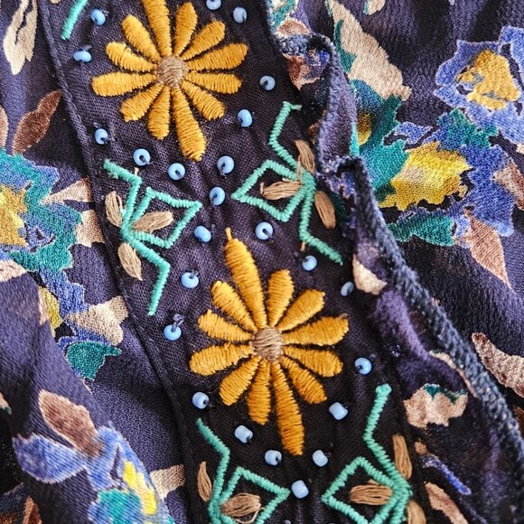 ANTHROPOLOGIE - Meadow Rue Strasser Boho navy blue floral embroidered blouse - Picture 9 of 11